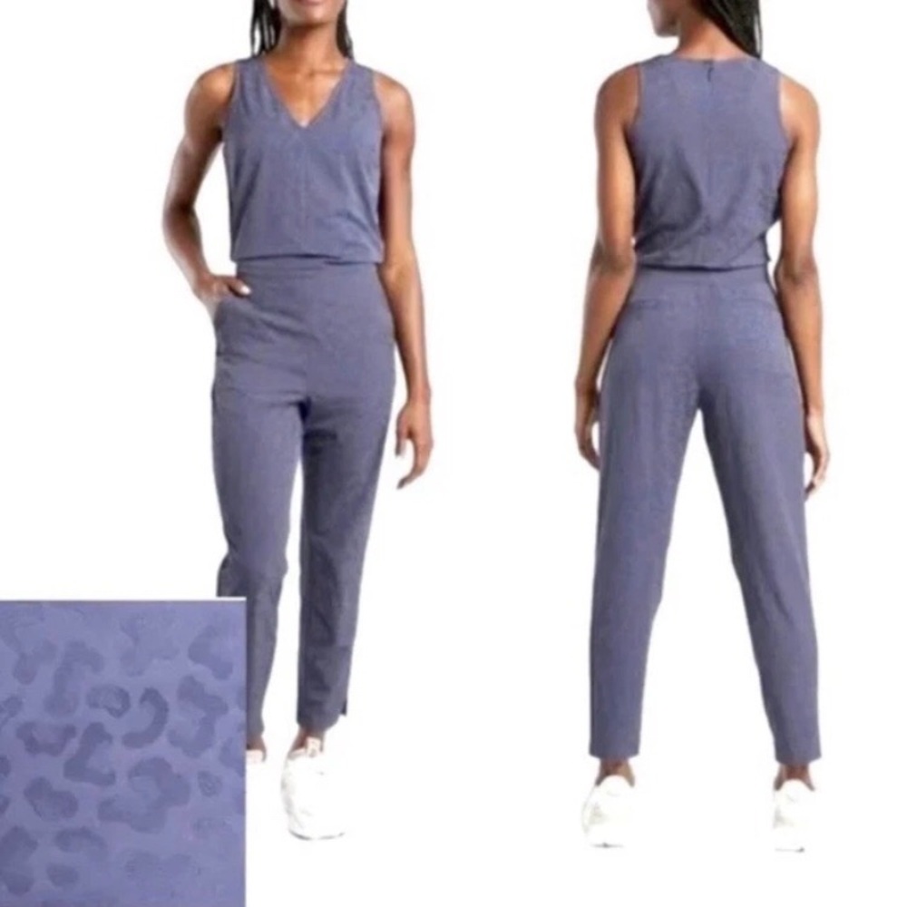 $129 NWOT Athleta Brooklyn V-neck Textured Animal Print Jumpsuit Romper Size 4